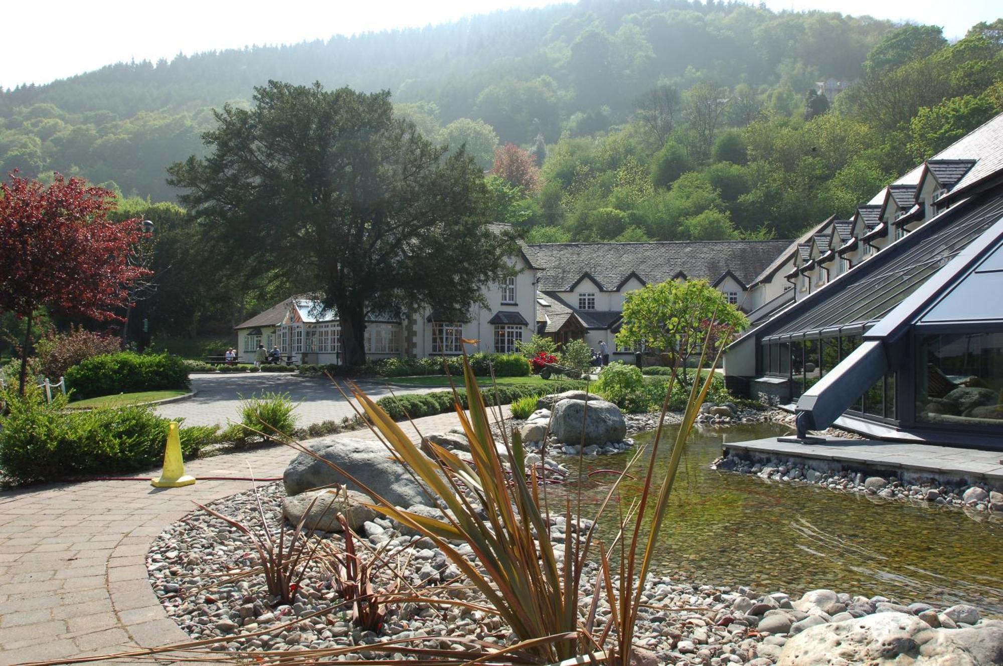 Wild Pheasant Hotel & Spa Llangollen Exterior photo