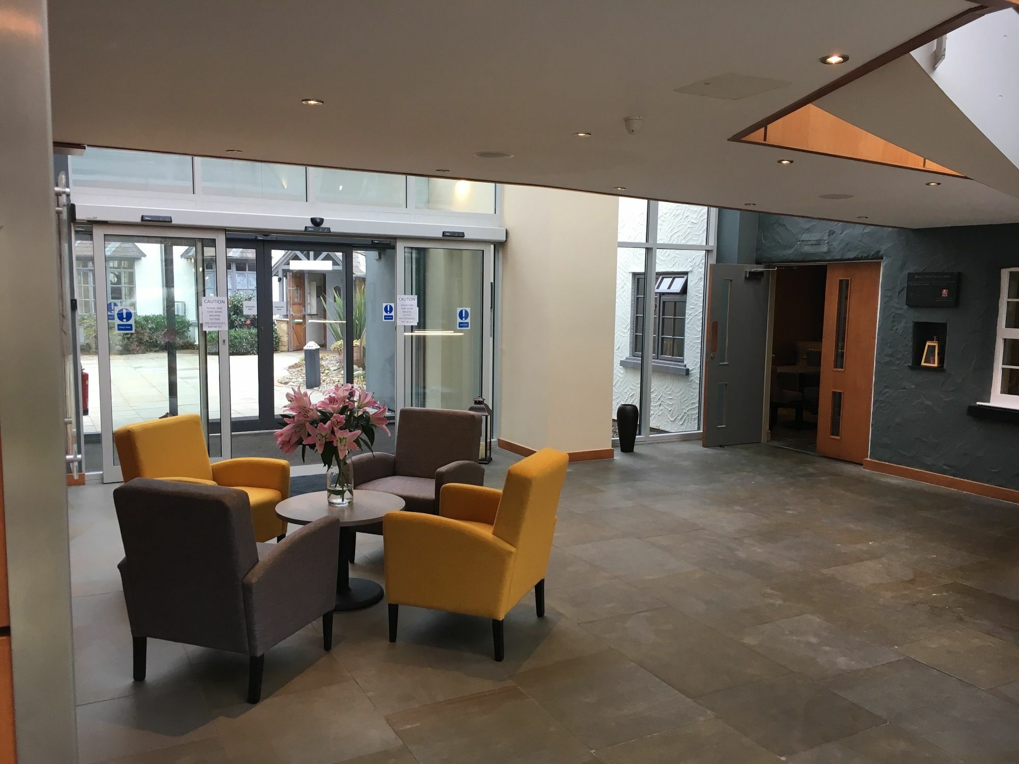 Wild Pheasant Hotel & Spa Llangollen Exterior photo