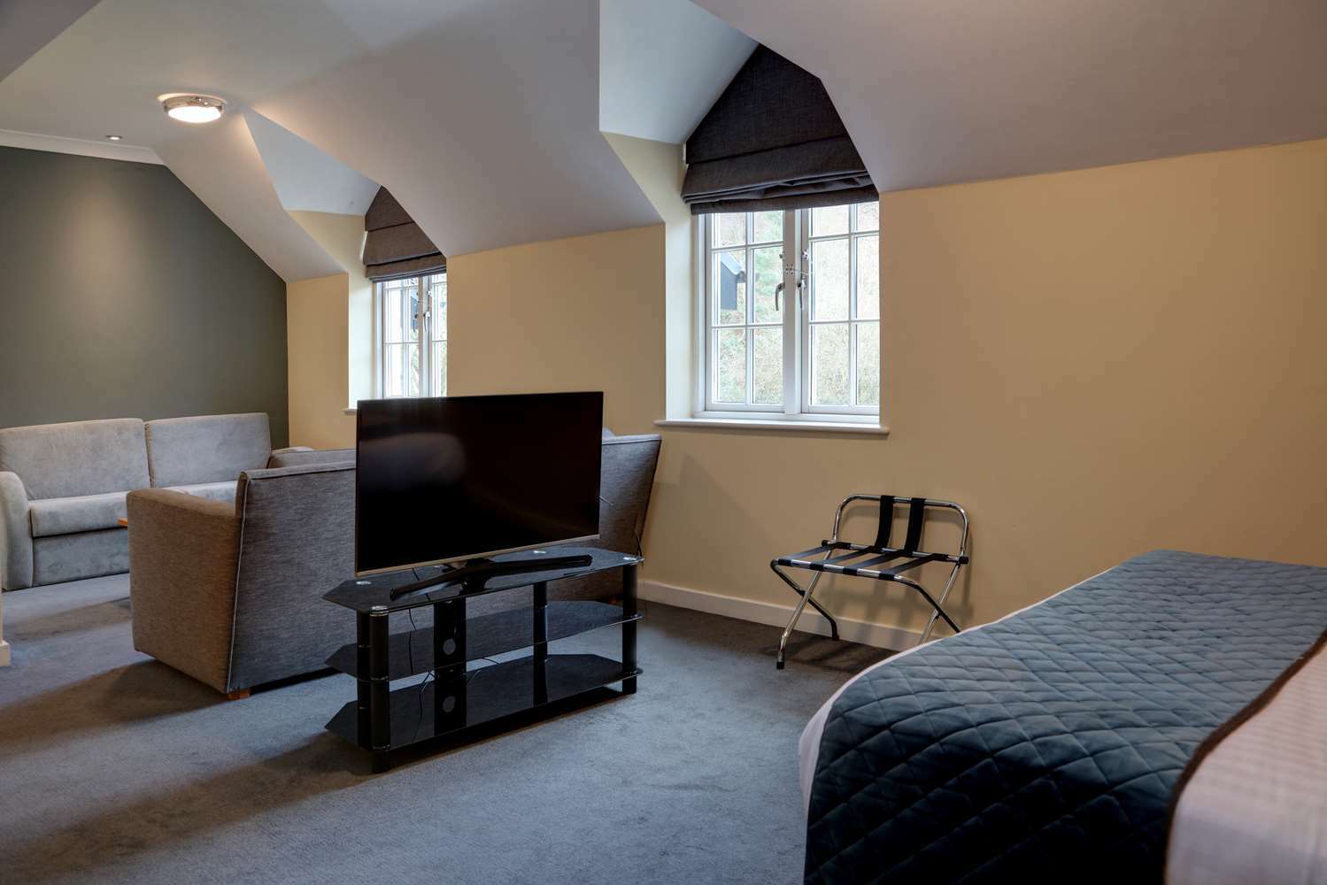 Wild Pheasant Hotel & Spa Llangollen Exterior photo
