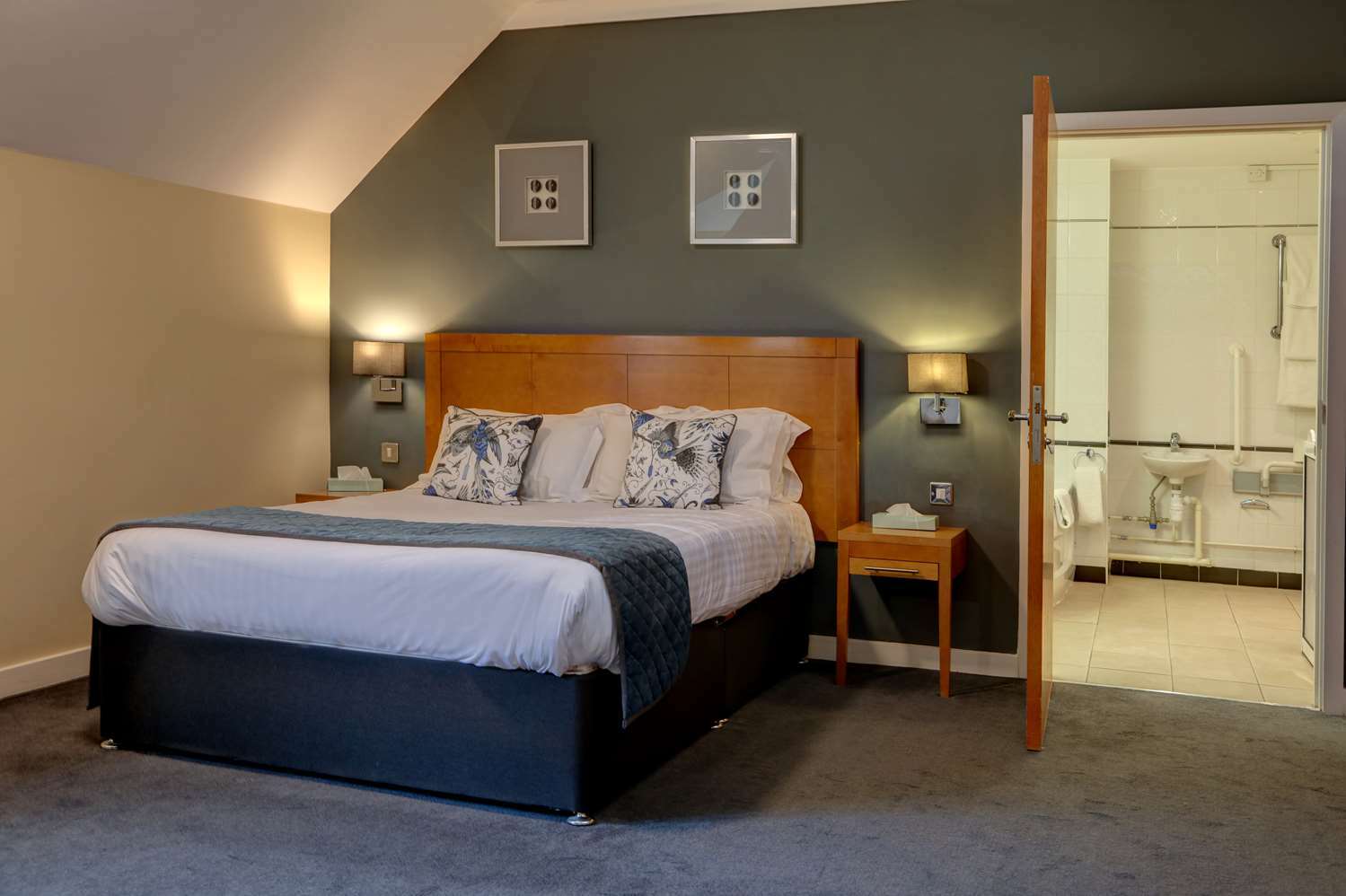 Wild Pheasant Hotel & Spa Llangollen Exterior photo